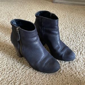 BP black booties. Lightly worn. Size 6